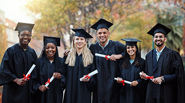 iStock-graduates-380 x 213 Guide for Future CPAs